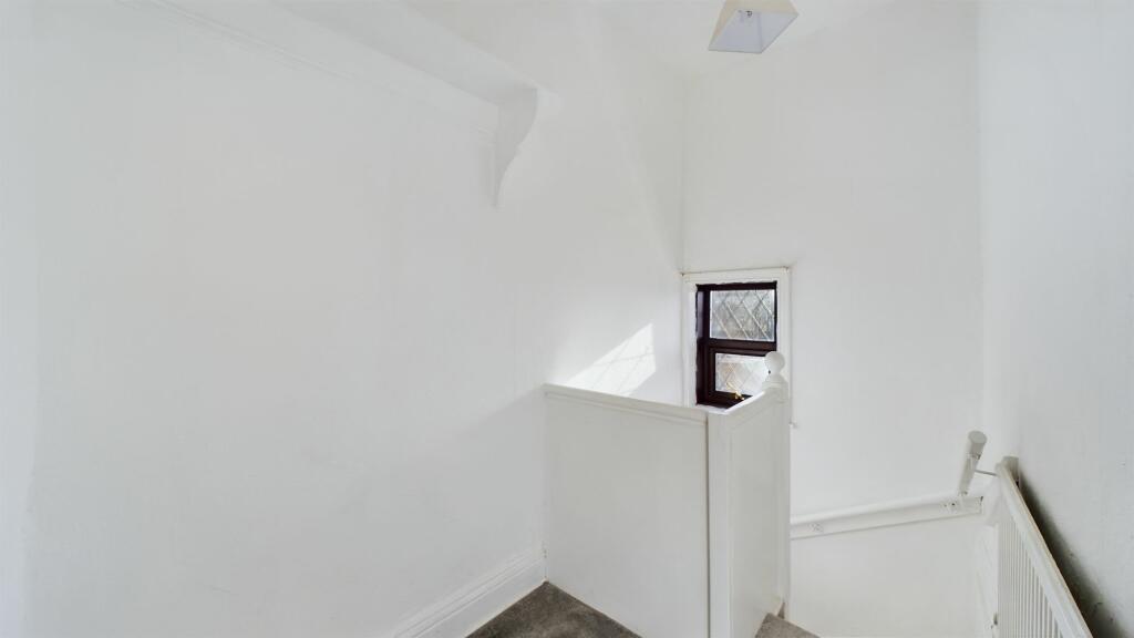 Additional image 16 of Halifax Road, Bradford, BD6