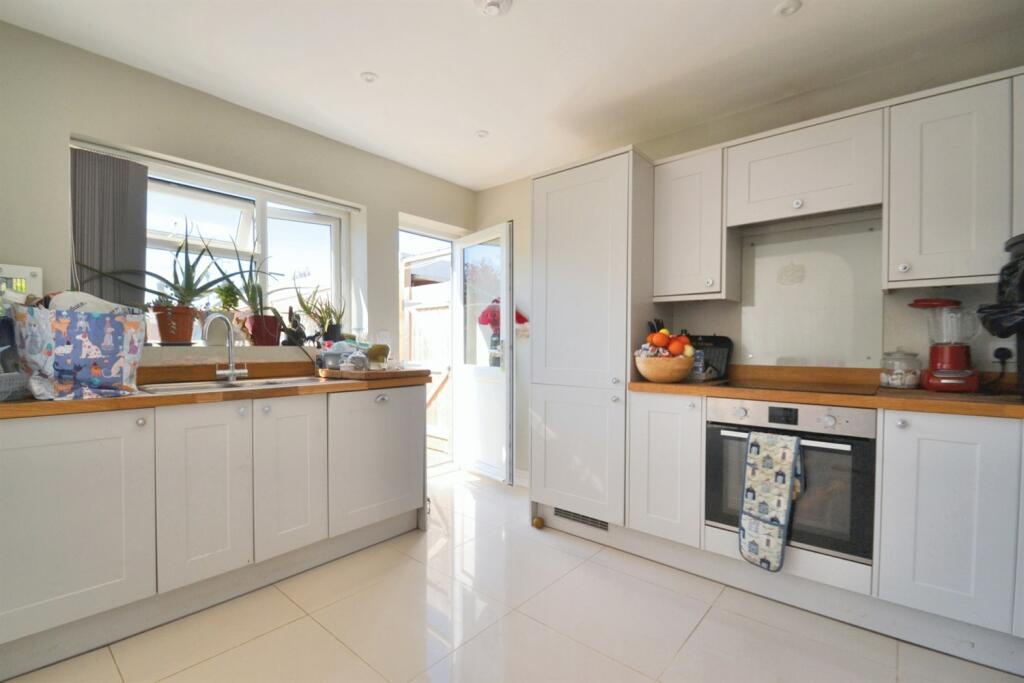 Additional image 5 of Darbys Corner