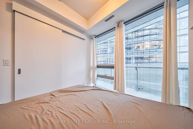 Additional image 26 of 14 York St Unit 3410