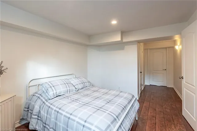 Additional image 37 of 33 Notchwood Crt