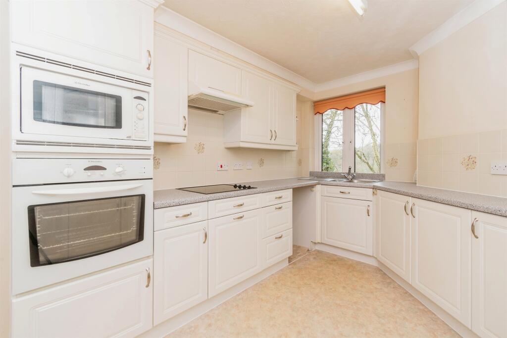 Additional image 13 of Beech Street, Bingley
