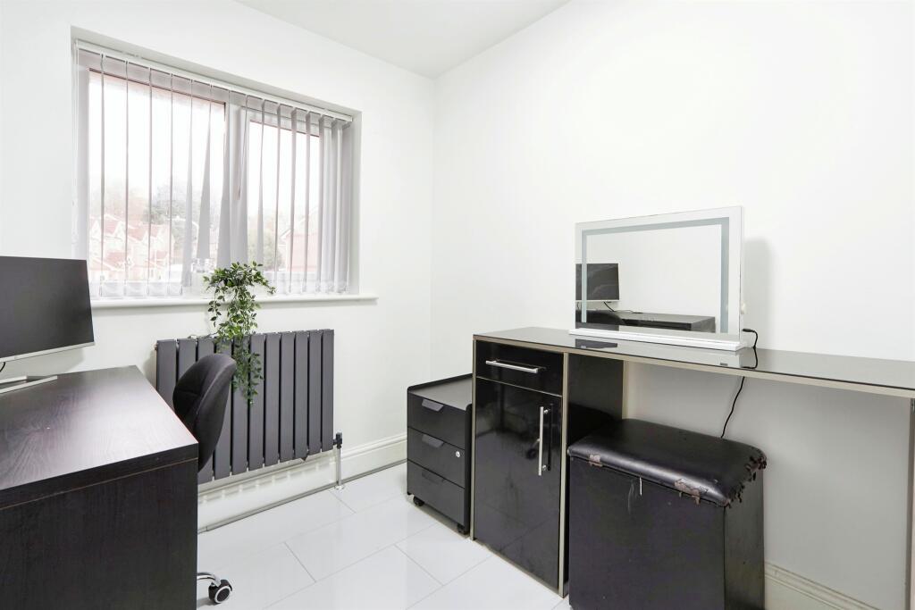 Additional image 13 of Drovers Way, BRADFORD