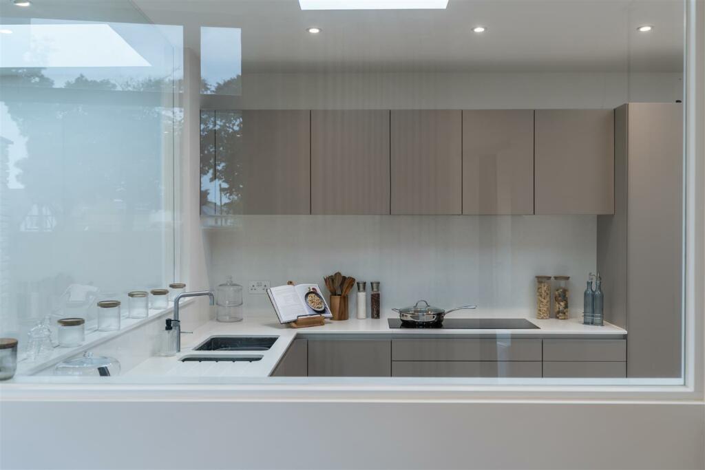 Additional image 7 of Alington Road, Evening Hill