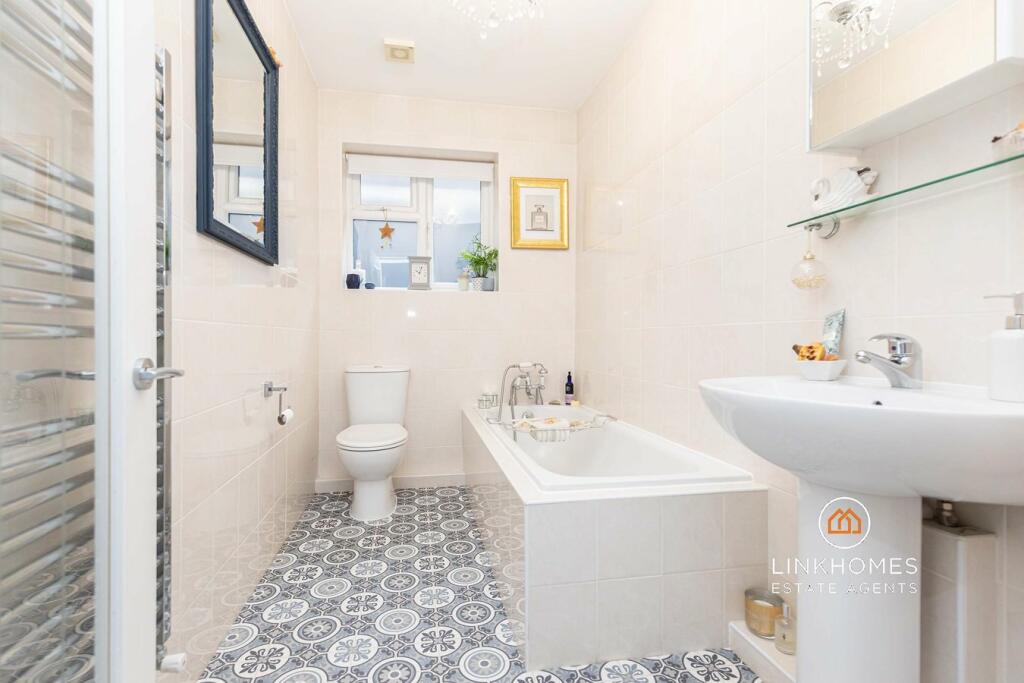 Additional image 7 of Wilmur Crescent, Poole, BH15