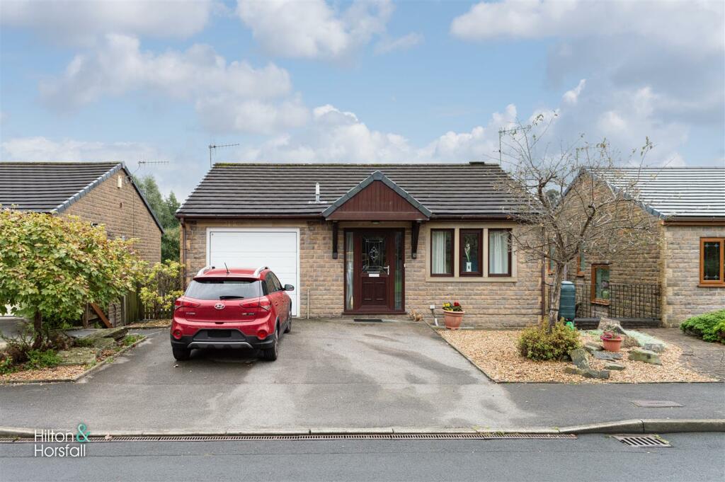 Additional image 2 of Barn Field Close, Colne