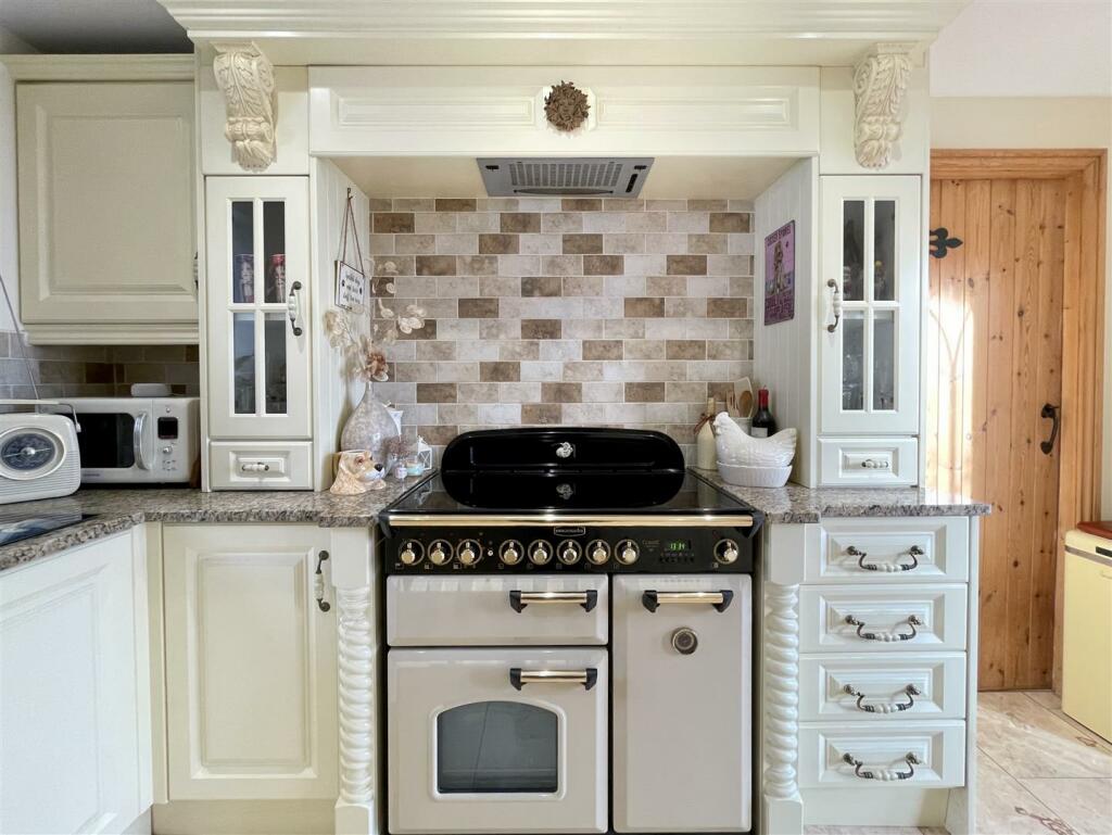 Additional image 26 of Littlemoor, Queensbury, BD13 1DD