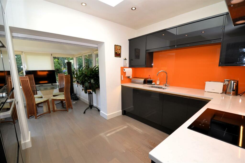 Additional image 6 of Oakleigh Avenue, Clayton, Bradford