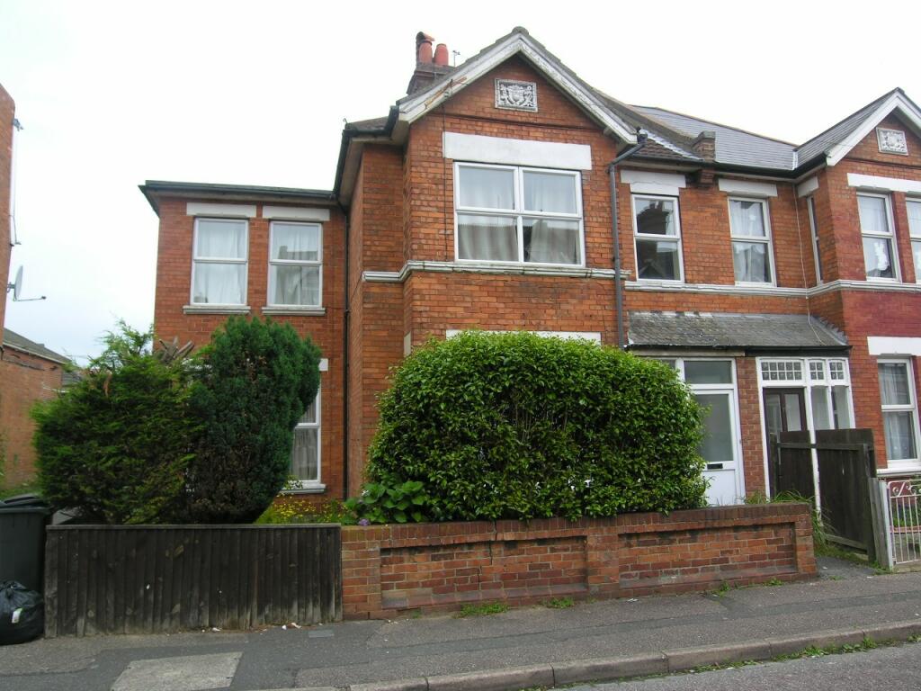 5 bedroom Semi Detached House in Springborne