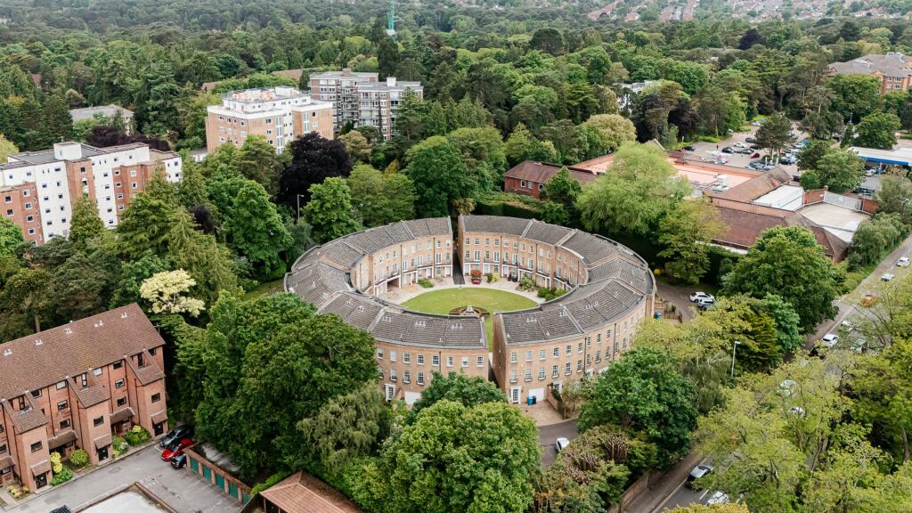 Additional image 31 of Holly Lodge, Lindsay Road