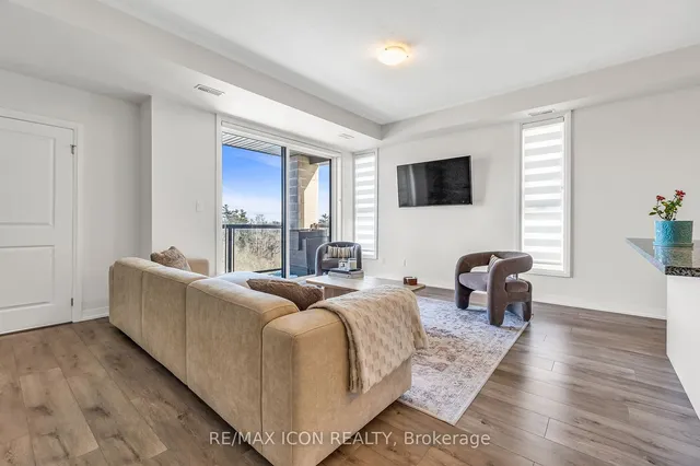 Additional image 11 of 261 Woodbine Ave Unit 68