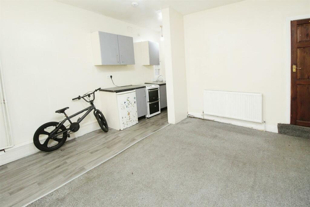 Additional image 4 of Dirkhill Street, Bradford, BD7 3BB