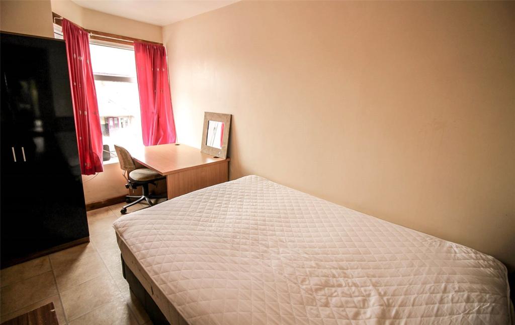 Additional image 4 of Wallisdown Road, Poole, BH12