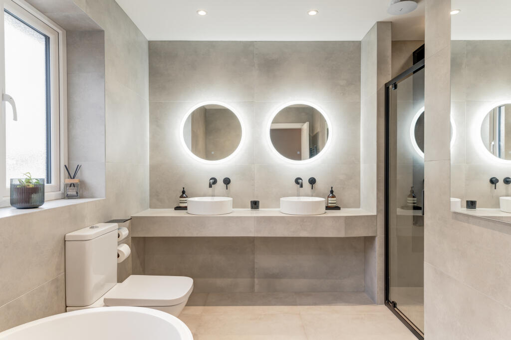 Additional image 35 of Derwent Avenue, Wilsden, Bradford, West Yorkshire, BD15