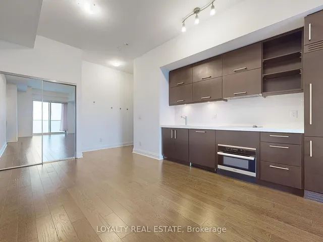 Additional image 15 of 1080 Bay St Unit 5003