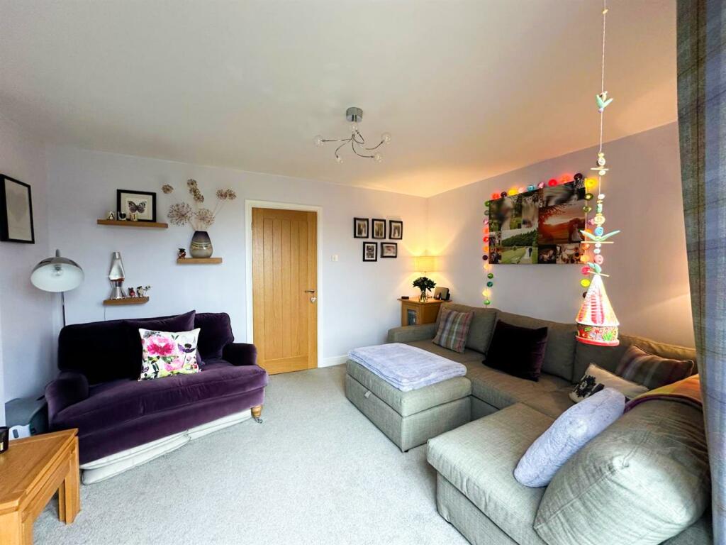 Additional image 4 of Wharfe Court, Silsden