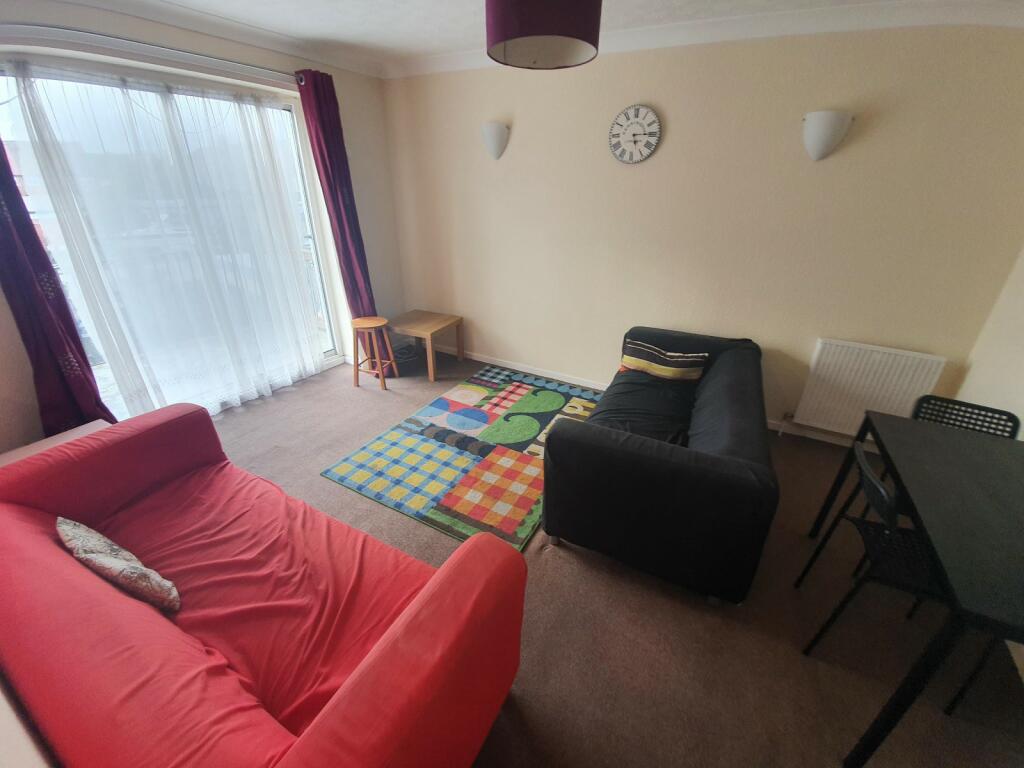 Additional image 11 of 3 bedroom First Floor Flat in Wallisdown