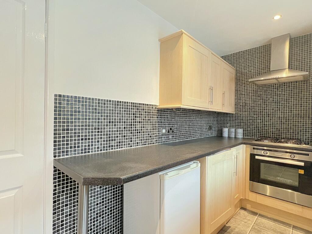 Additional image 11 of Fairburn Gardens, Bradford, West Yorkshire, BD2