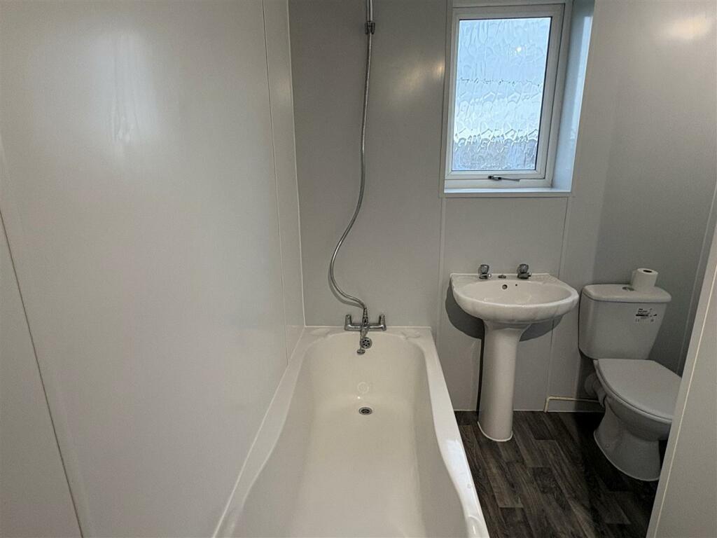 Additional image 3 of Crystal Terrace, Cutler Heights, Bradford