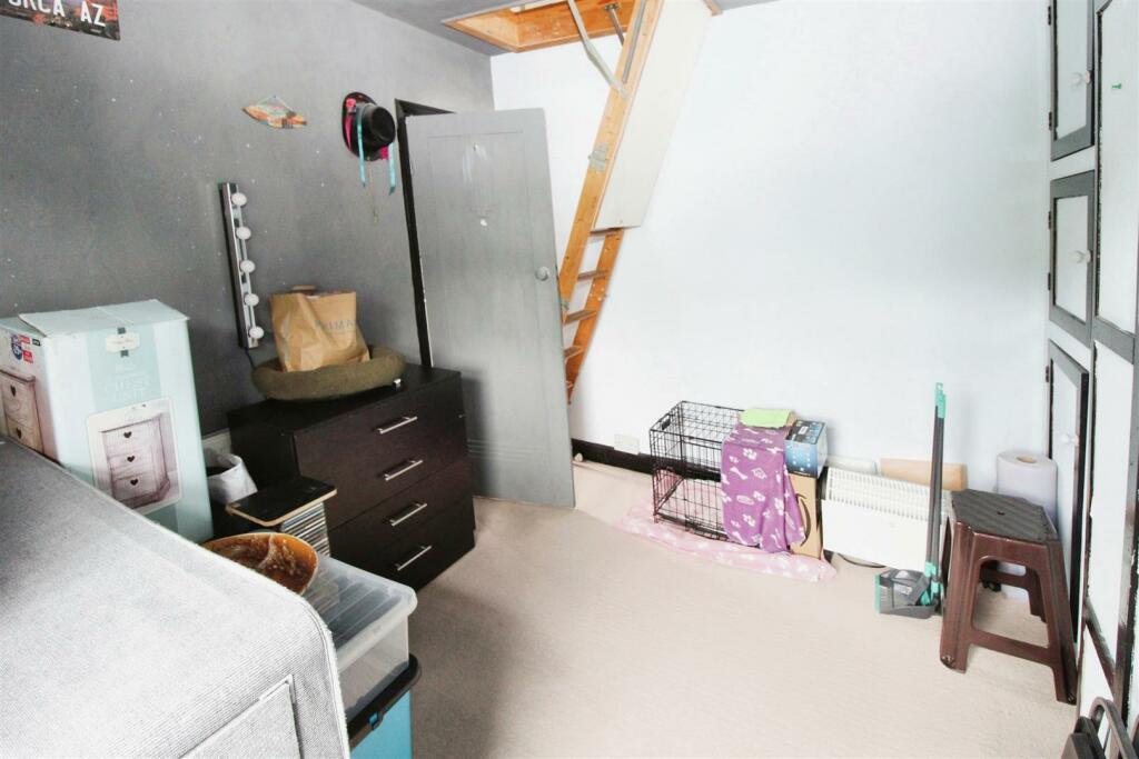 Additional image 11 of Draughton Grove, Bradford, BD5 9QH