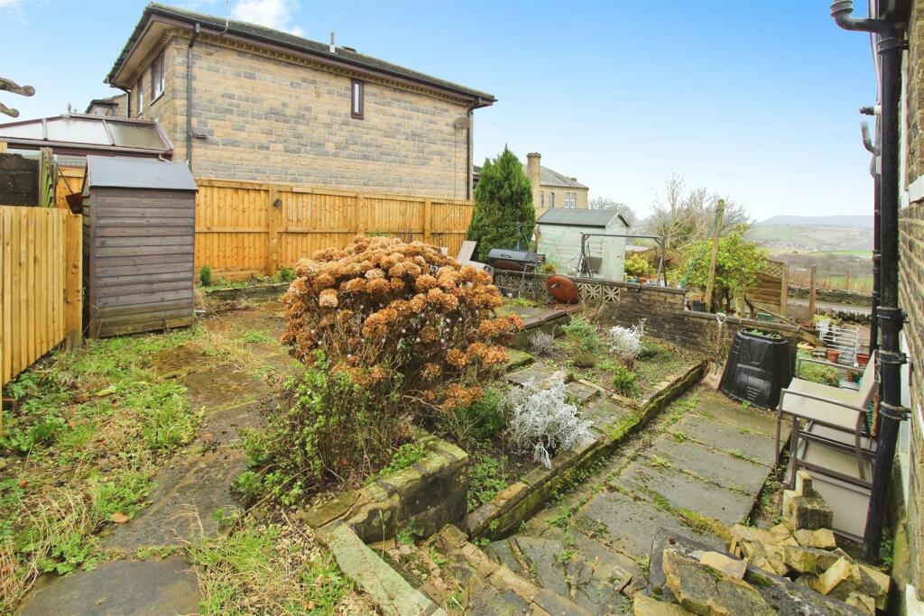 Additional image 10 of Park Lane, Queensbury, Bradford, BD13 1BX