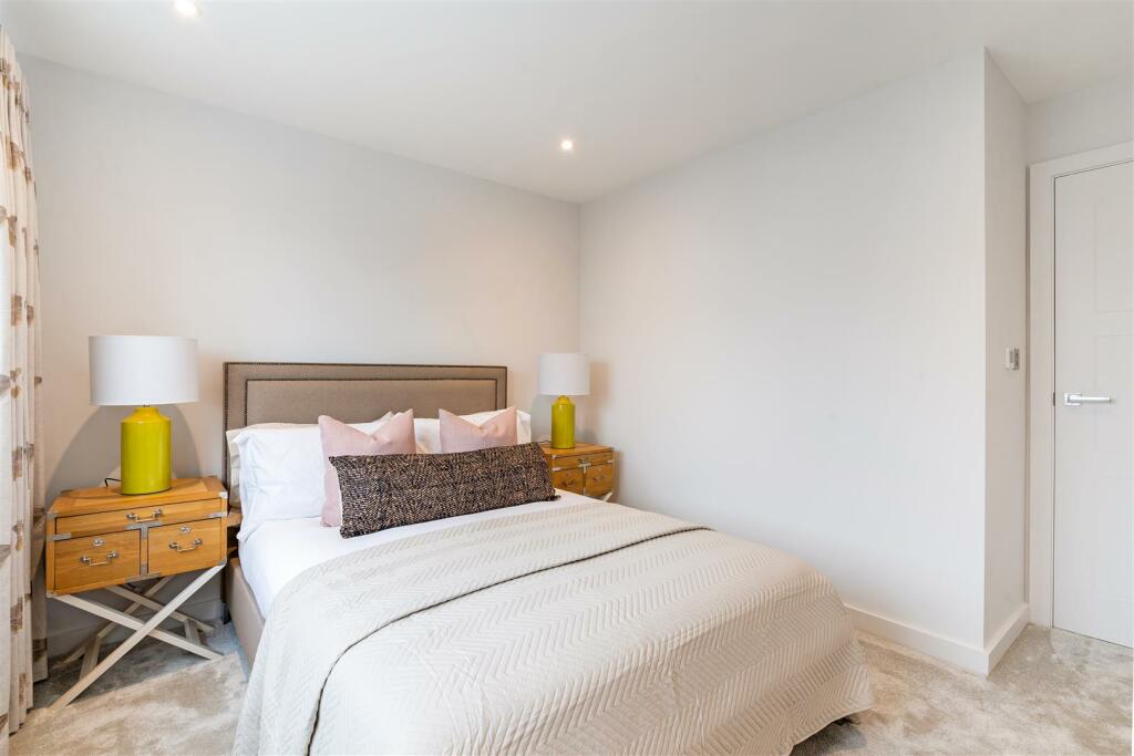 Additional image 24 of Sandbanks Road, Lilliput