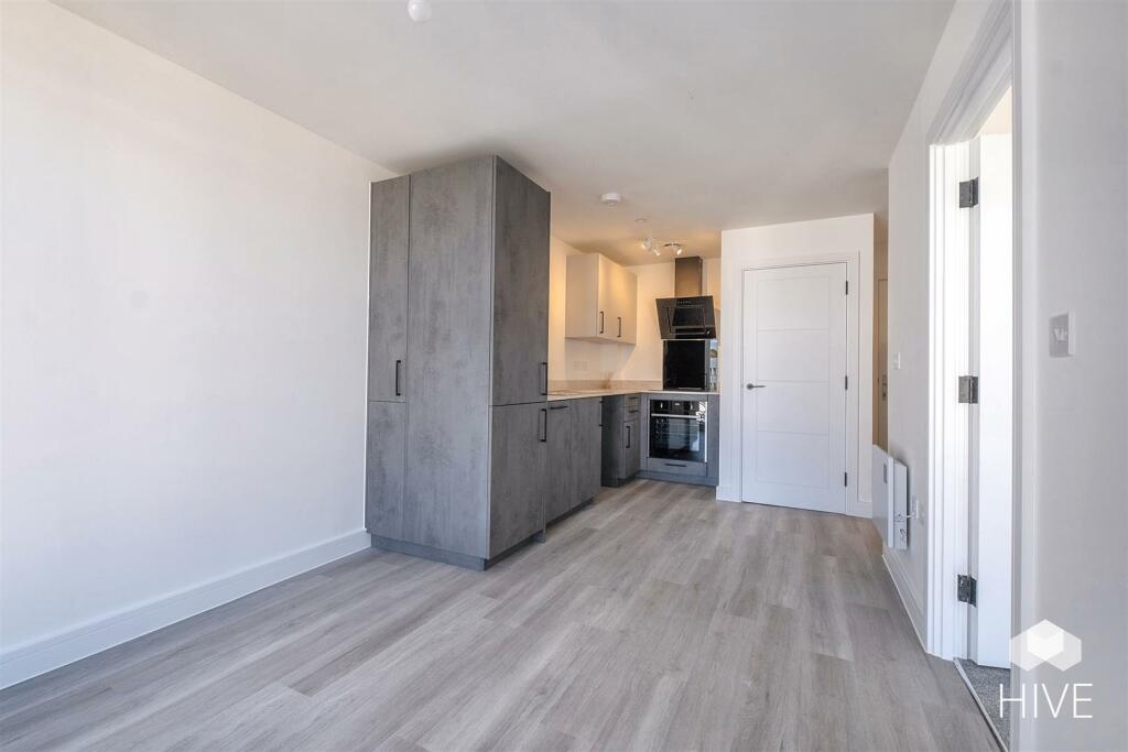 Additional image 5 of The Sloop, Commercial Road, Poole