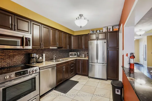 Additional image 13 of 255 Mount Albion Rd Unit 31