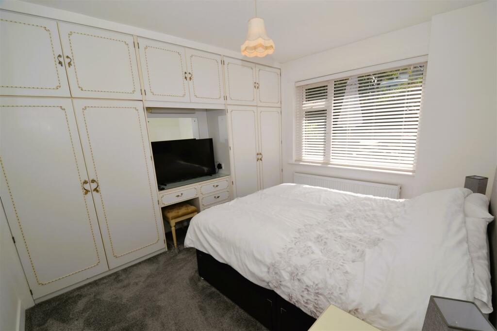 Additional image 9 of Oakleigh Avenue, Clayton, Bradford