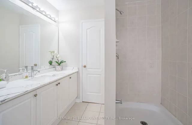 Additional image 28 of 43 Crystal Glen Cres