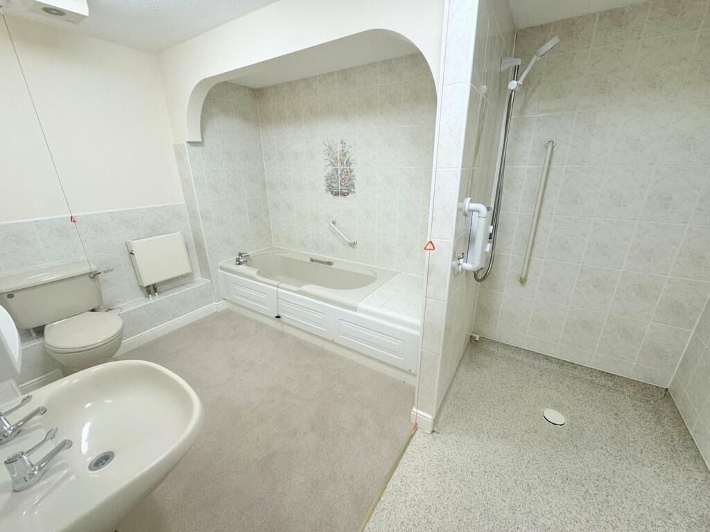 Additional image 11 of 37 Lindsay Road, Poole, BH13