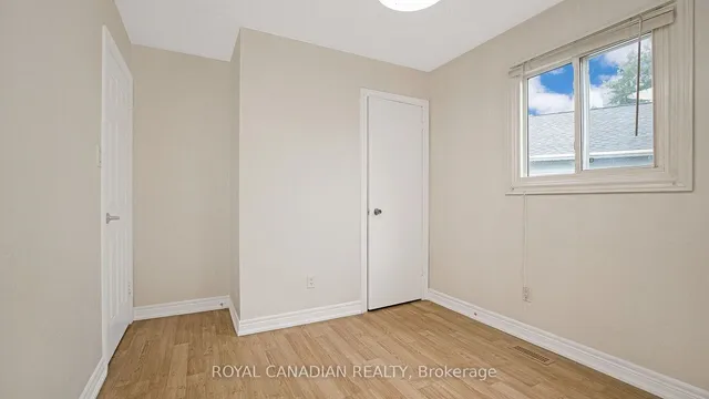 Additional image 21 of 18 Wabash Crt