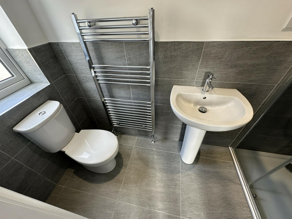 Additional image 13 of Old Farm Rise, Bradford, West Yorkshire, BD2