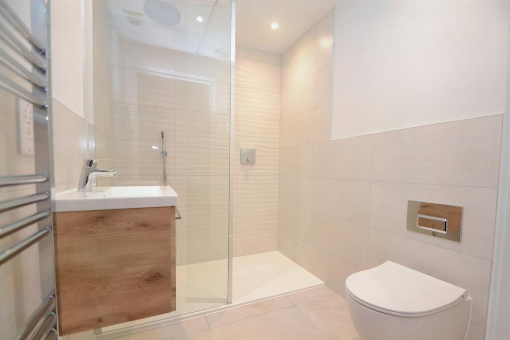 Additional image 14 of Ashley Cross