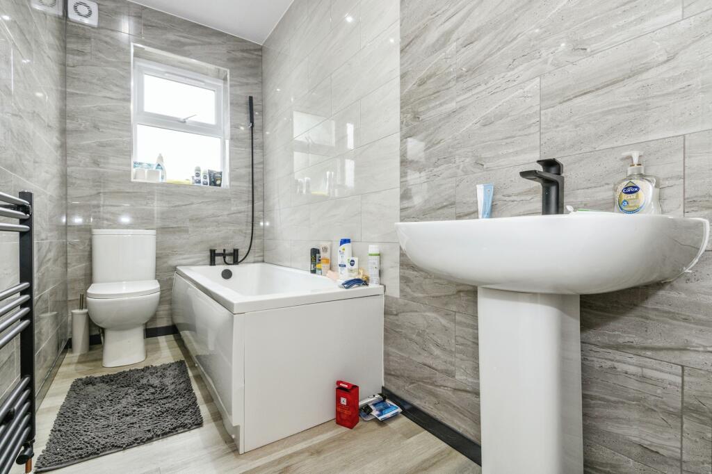 Additional image 10 of Giles Street, Bradford, BD6