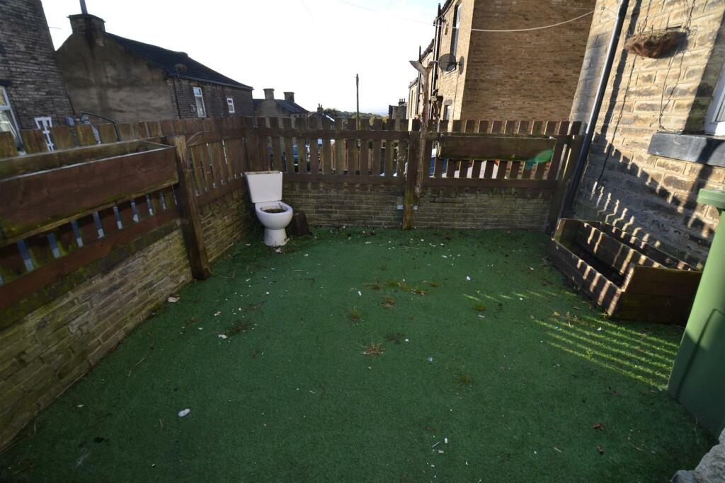 Additional image 4 of Orleans Street, Buttershaw