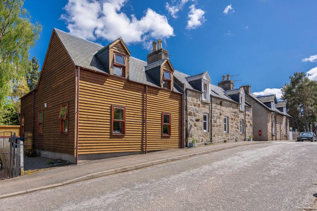 Additional image 37 of Craiglea Hillside Road, Braemar, AB35 5YU