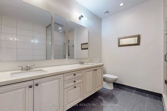 Additional image 17 of 70 Roehampton Ave Unit 2620