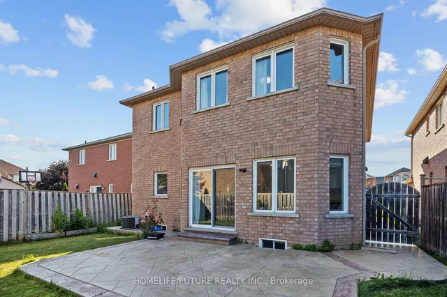 Additional image 38 of 652 Twain Ave