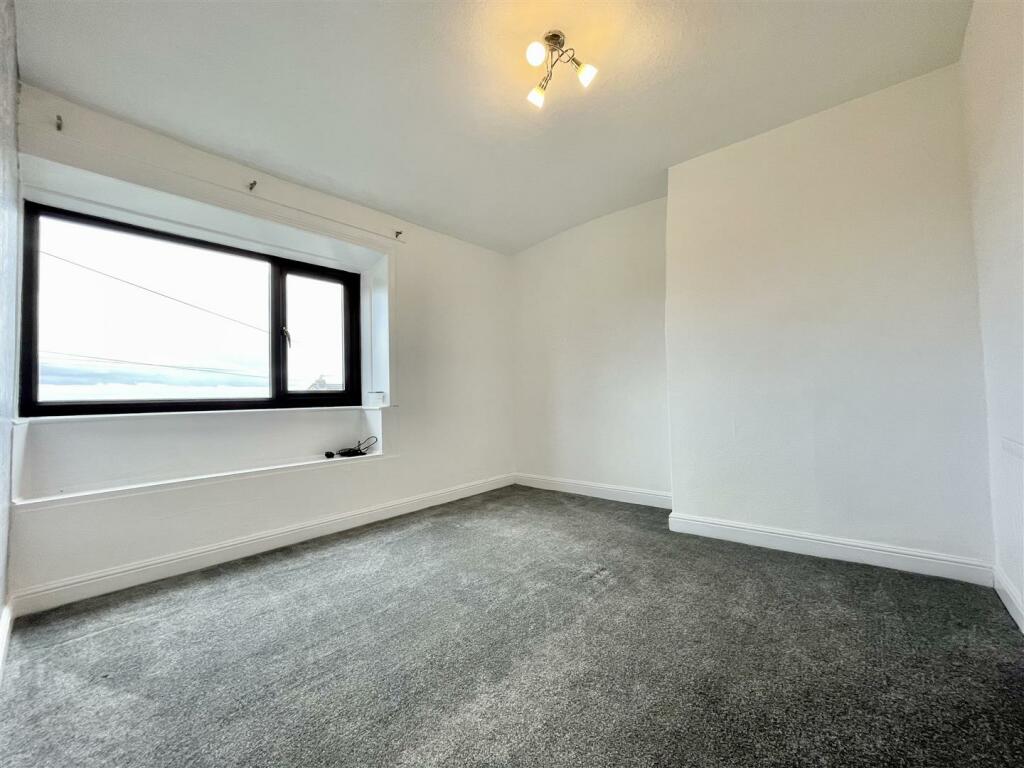 Additional image 10 of Scarlet Heights, Queensbury, Bradford