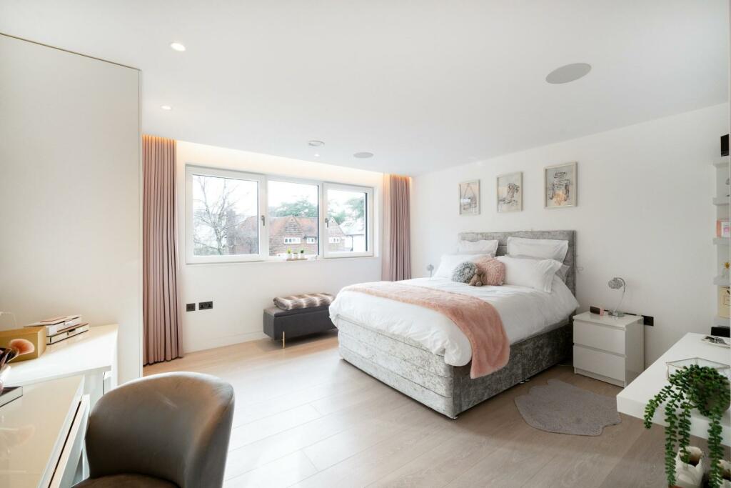 Additional image 22 of Newton Road, Canford Cliffs