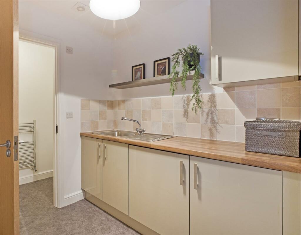 Additional image 21 of Hawthorn Close, Keighley