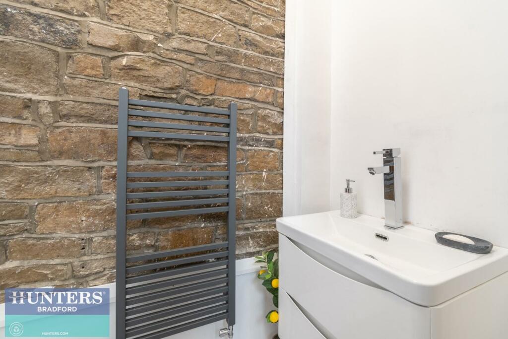 Additional image 16 of REF SR - Woodview Terrace, Bradford, West Yorkshire, BD8 7AH