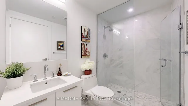 Additional image 28 of 1 Gloucester St Unit 1816