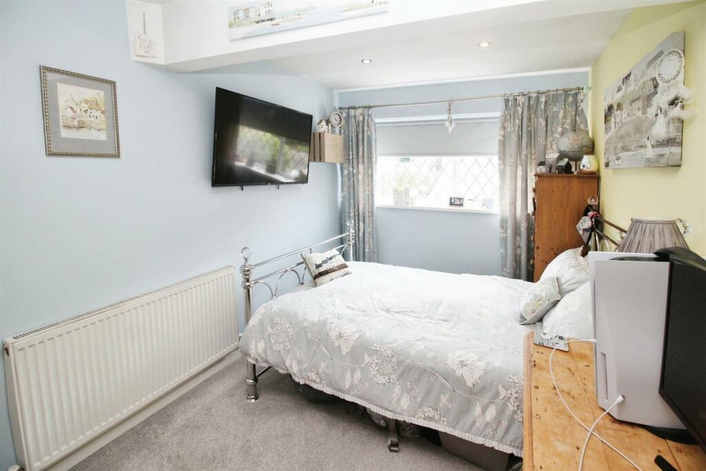 Additional image 11 of Lichfield Mount, Bradford, BD2 1NX