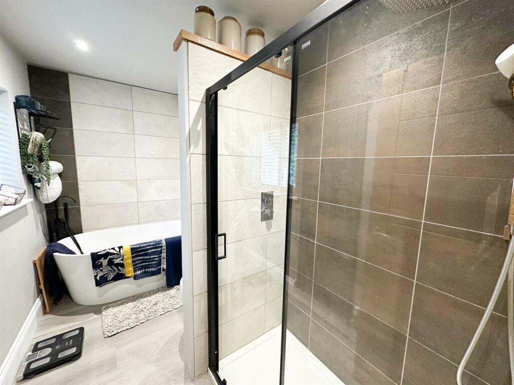 Additional image 29 of Ladymead, Glenlyon Avenue, Keighley