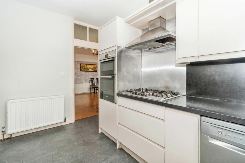 Additional image 7 of Park Grove, Bradford, BD9