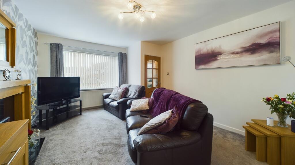 Additional image 20 of Fenby Grove, Bradford, BD4