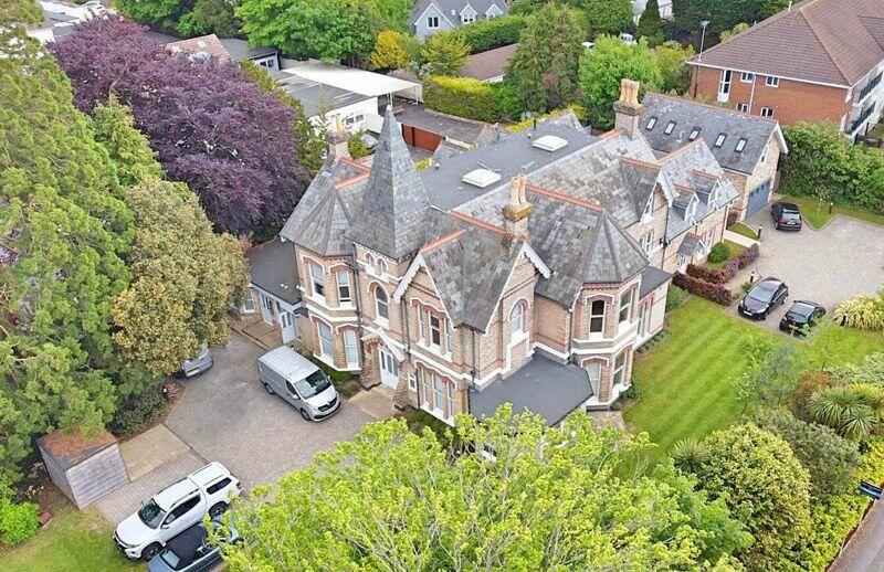 Additional image 27 of Delightful 2 bedroom apartment - £1400 pcm