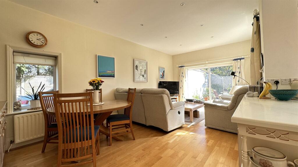 Additional image 18 of Ettrick Road, Branksome Park