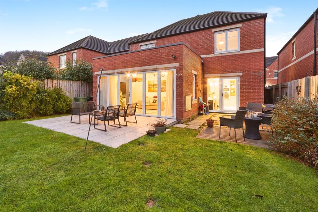 Additional image 13 of Harewood Drive, Bradford